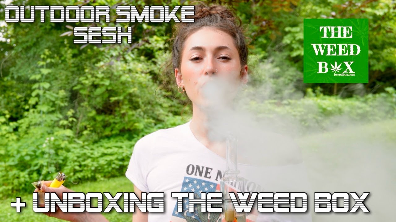 UNBOXING THE JUNE W33D BOX + SM0KE SESH!