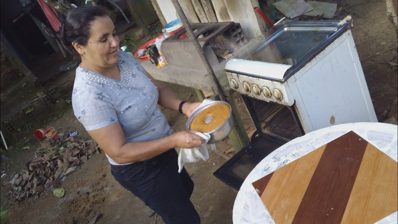 Como fazer um forno a lenha sem gastar nada #testandoforno #Anapaula