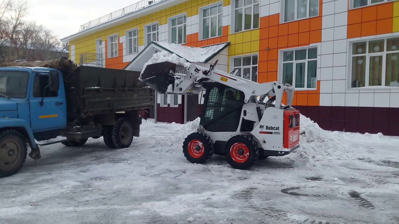 Погрузка снега 10 кубов