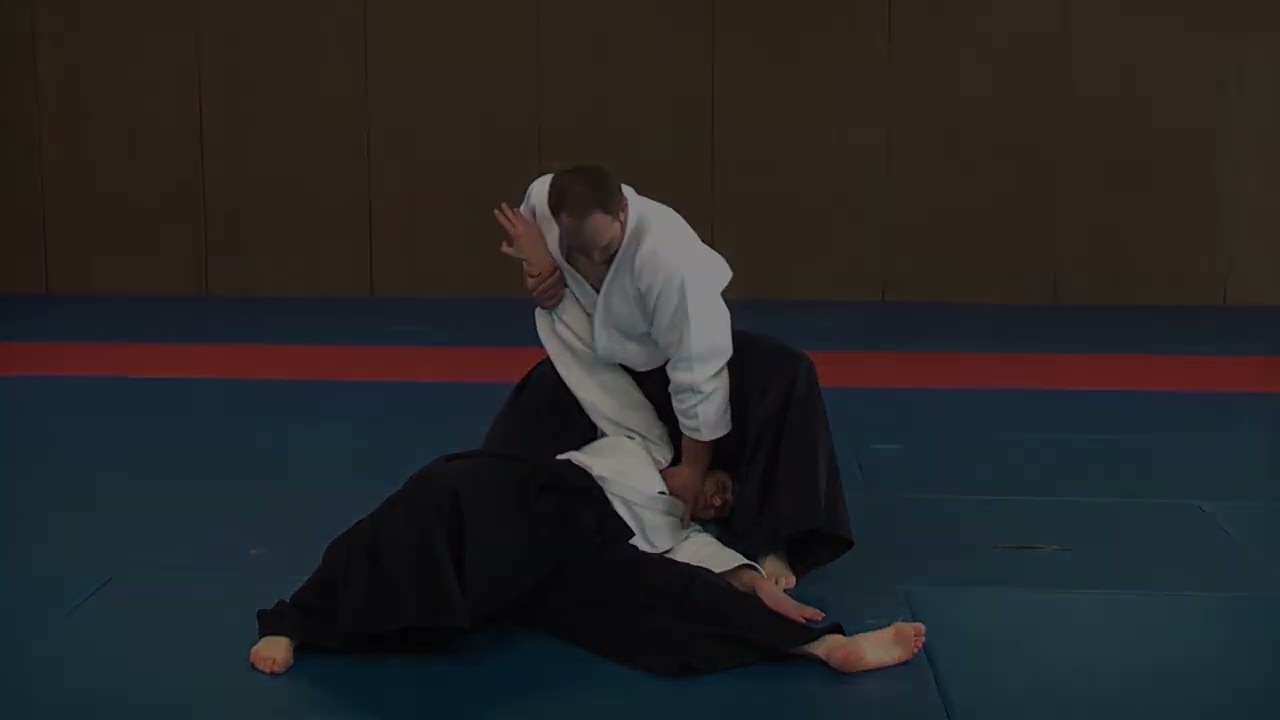 Tanto dori Yokomen Uchi