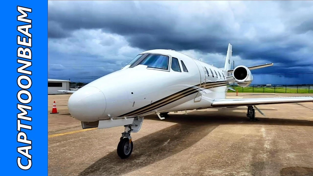 Полеты на самолете Cessna Citation, грозы и дождь в Хьюстоне.