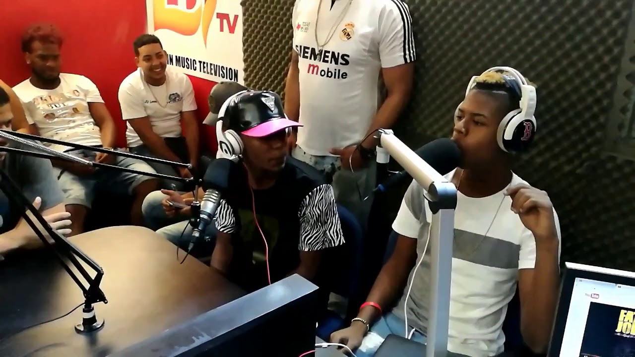 R8 EN La CASA Vs El Fecho FreeStyle En Sosobrita Music Radio