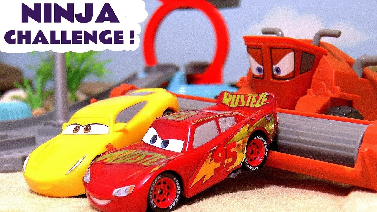 Cars Toys Ninja Challenge With Lightning McQueen And Funny Funlings