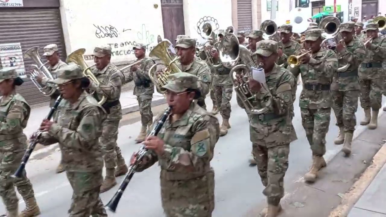 MARCHA NAVAL- REGIMIENTO CAMACHO 1RO DE ARTILLERIA