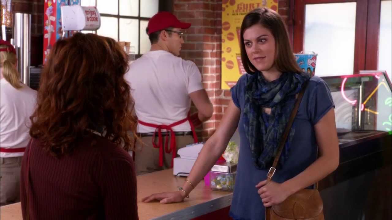 Lindsey Shaw - Suburgatory 3x04