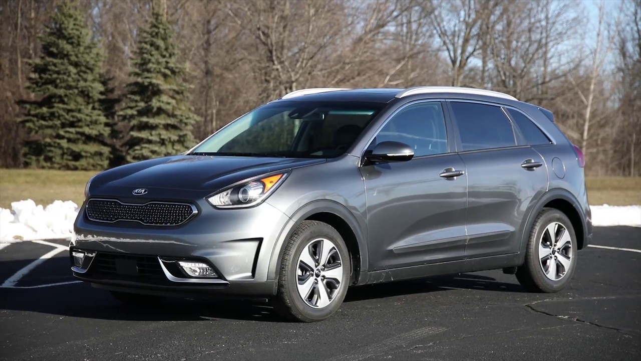2017 Kia Niro EX - Walkaround & POV Test Drive (Binaural Audio)
