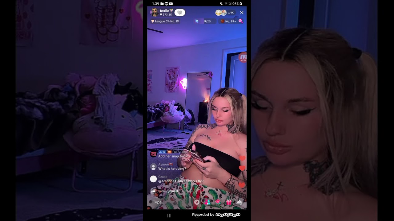 Toxicfairy наблюдает за поломкой мух