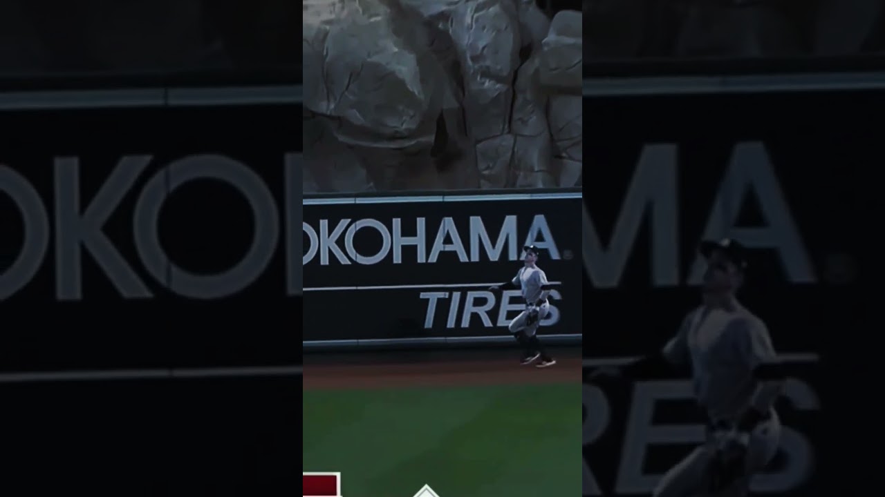 Shohei Ohtani bat flip 🥶 