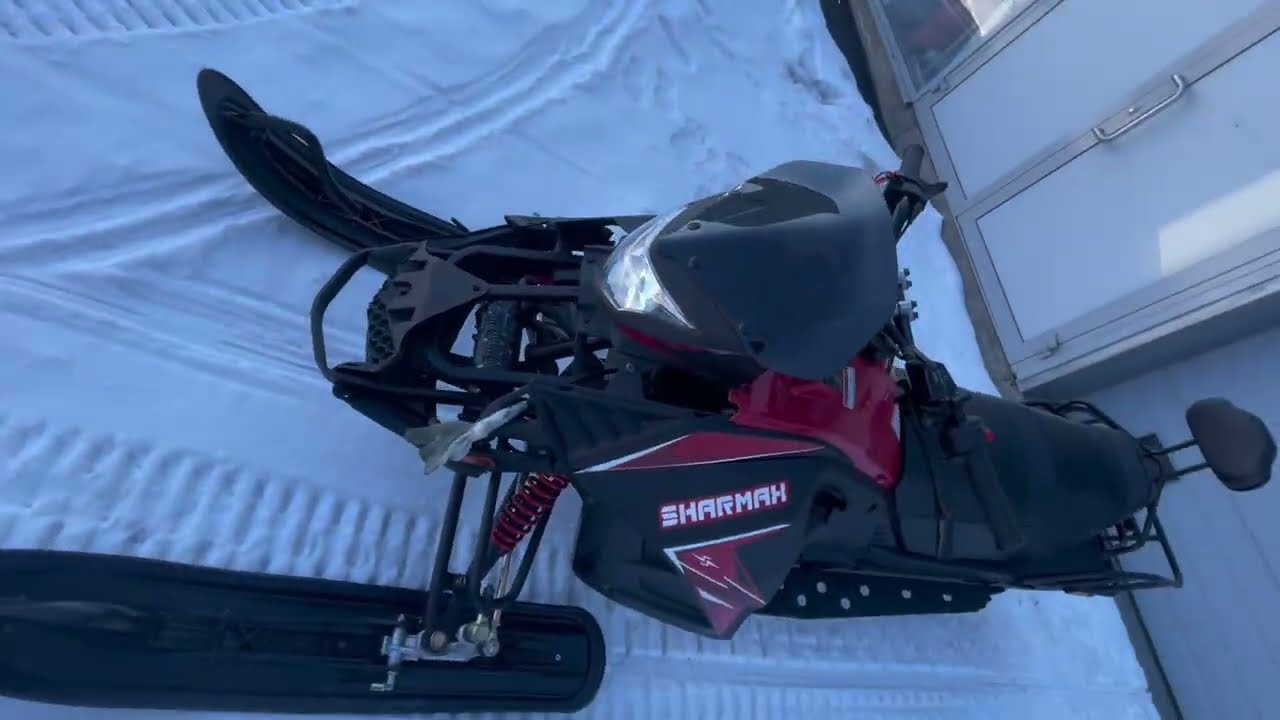 Sharmax sn-280 устроение проблем  ,гонит масло , глохнет и не набирает обороты = заклинивший тормоз.