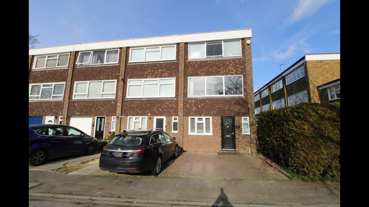 Yew Trees, Laleham Road, TW17