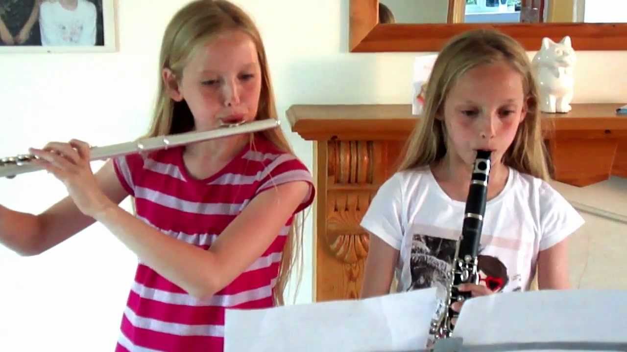 Someone like you played by Eleana, flute and Lilya, clarinet