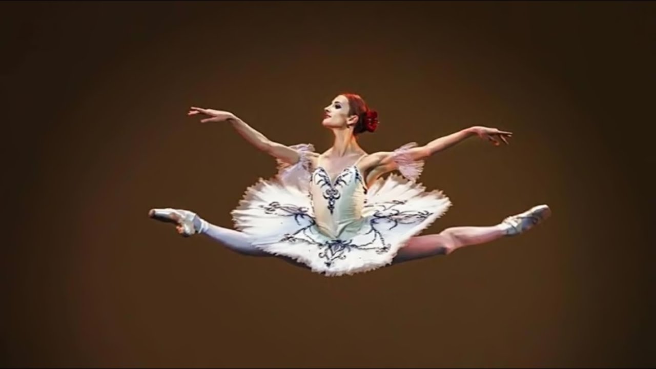LA BAYADÈRE - Gamzatti Variation | EVELINA GODUNOVA