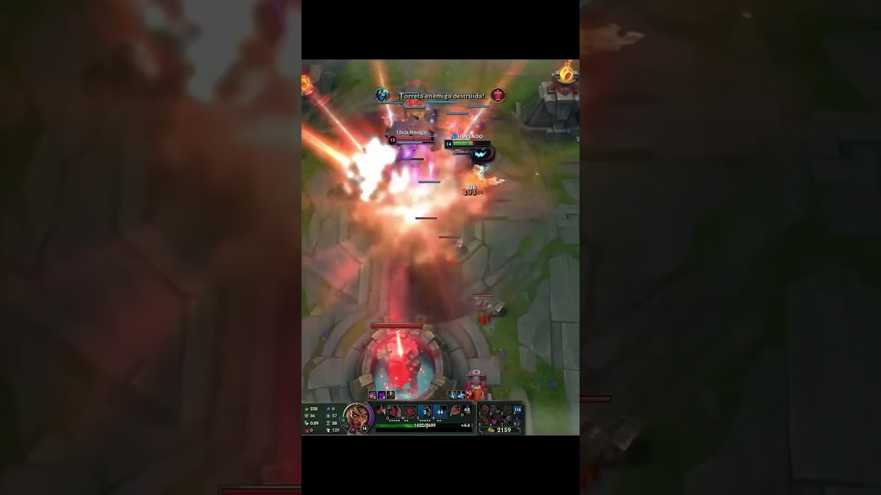 Dont chase me stupid - (Combo Outplay Riven) #leagueoflegends #shorts #riven  #rivenmain  #rivenotp