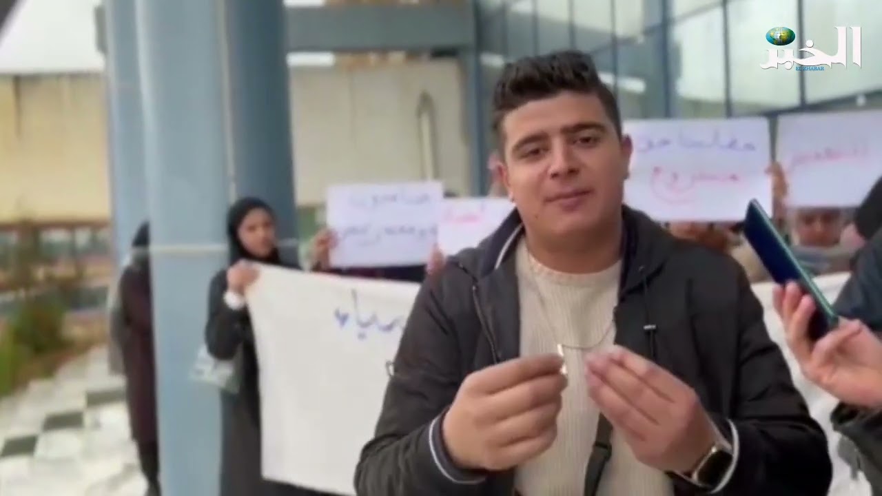 طلبة كلية التكنولوجيا قسم البتروكيماء بجامعة سكيكدة في اضراب للاسبوع الخامس للمطالبة بجملة من النقاط