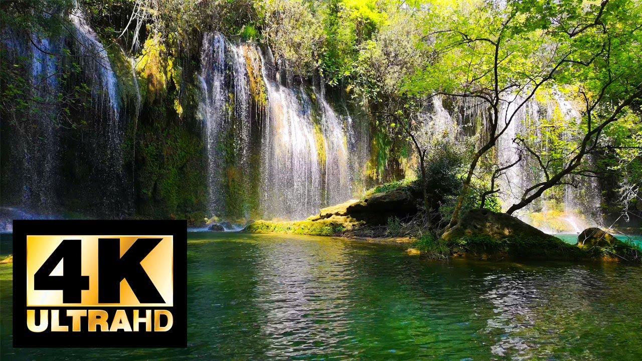 Cascata 4K &bull; Rilassante rumore di cascata
