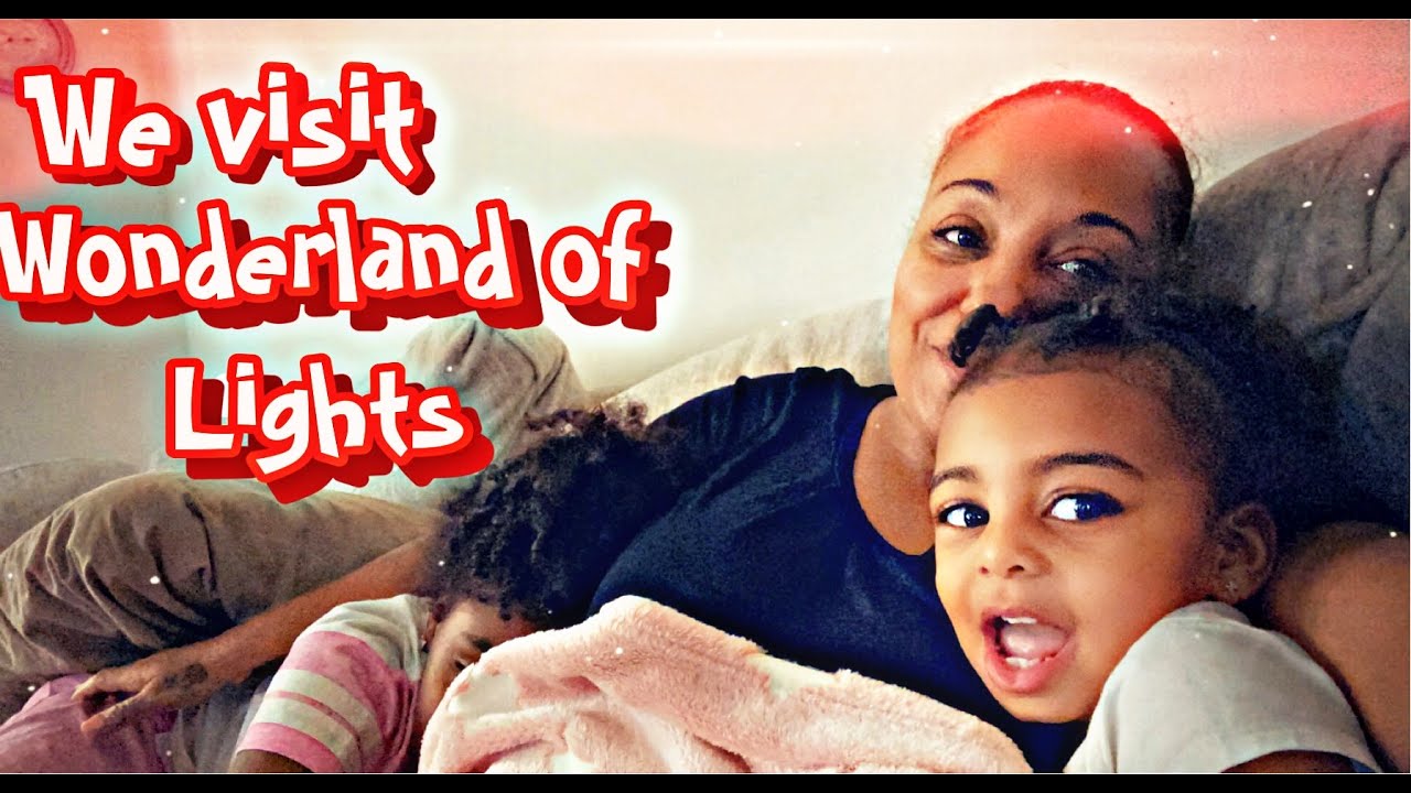 We visit Wonderland of Lights!!