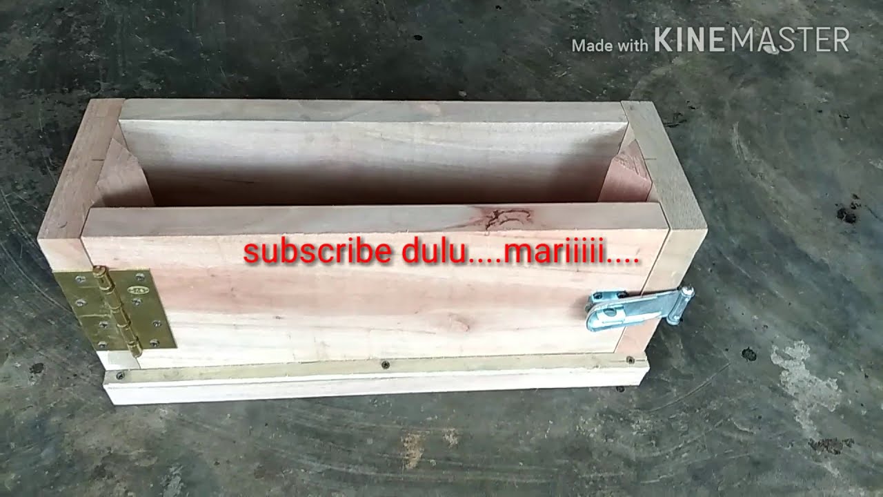 Cetakan batako dari kayu