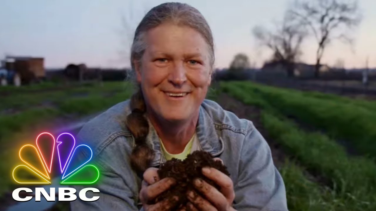 This Family Makes Millions Off Of...Worms? | Blue Collar Millionaires