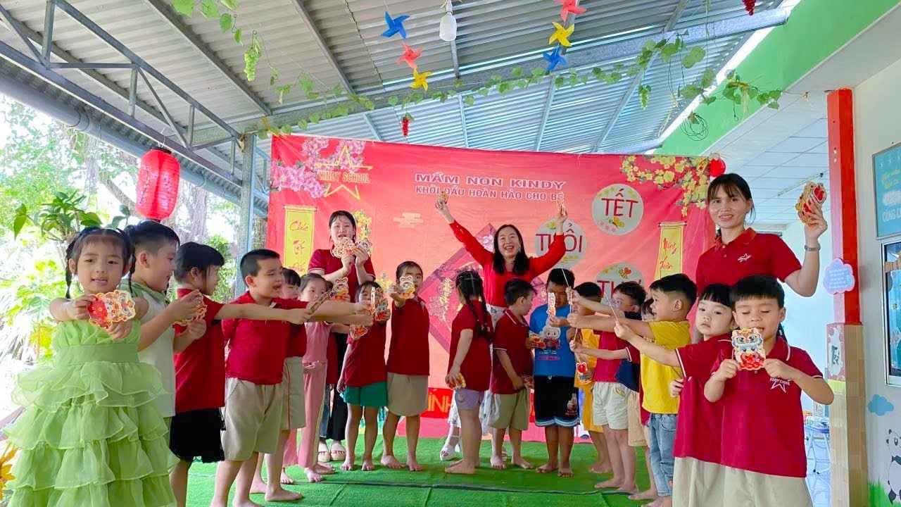 Các Bé KINDY hào hứng nhận lì xì năm mới Bính Ngọ 2026
