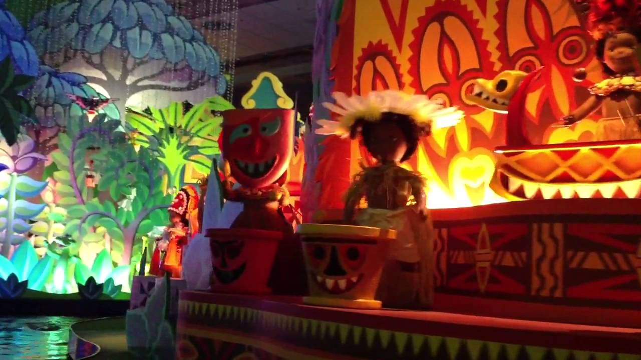 2013-01-06 It's a Small World a Disneyland Paris