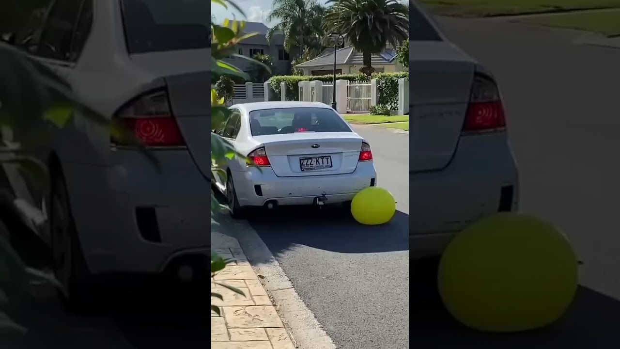 balloon prank on my brother #prankwars #prank #brotherprank #Shorts