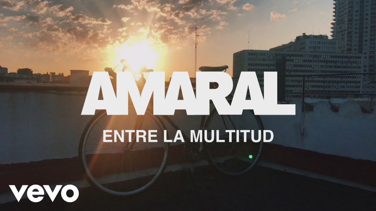 Amaral - Entre la Multitud (Lyric Video)