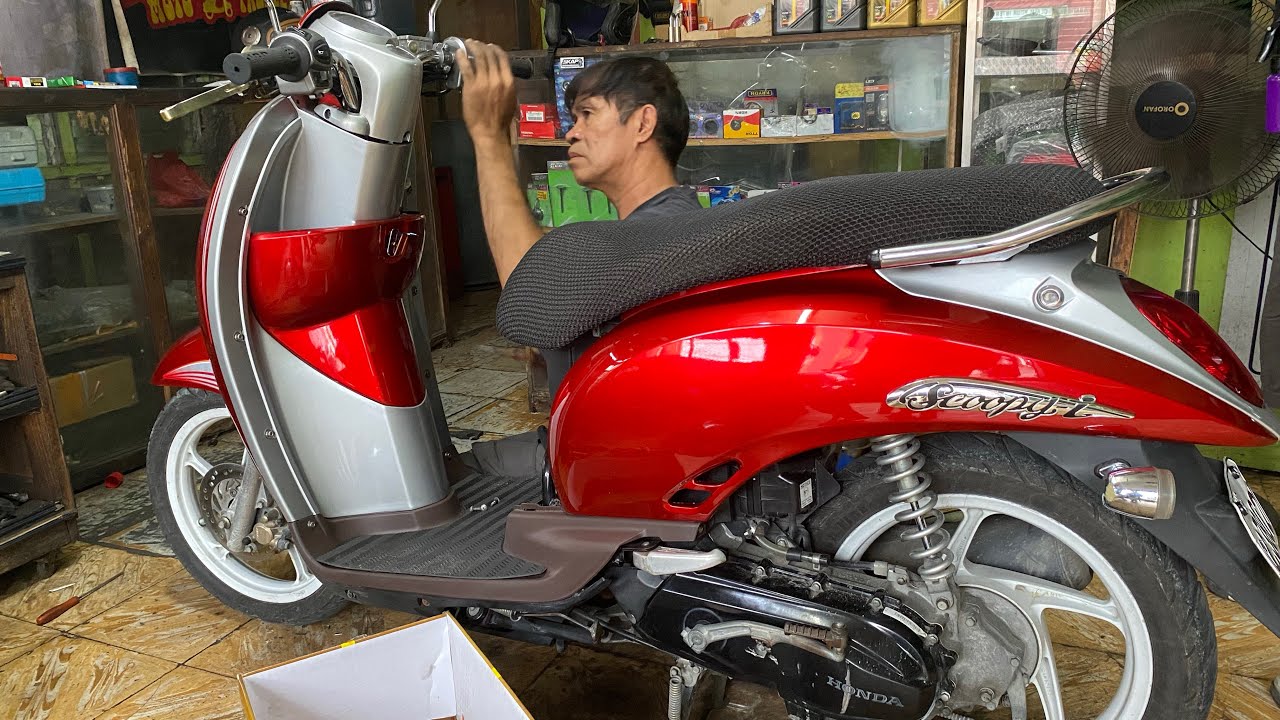 Honda scoopy lead light installation  #hondascoopy #scooter #thailand