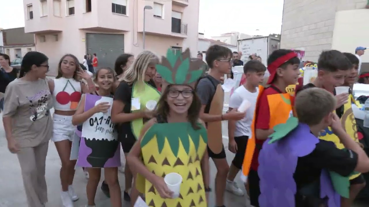 Anem de Festa: Gran Desfilada de Carroses de Gandesa 2023