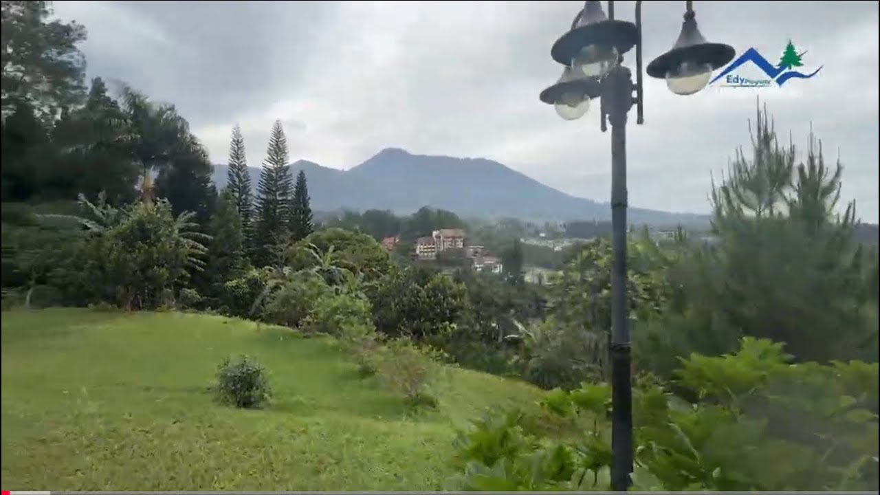 Di jual Villa BEAUTIFUL view 3500 meter Puncak bogor 15 M / Nego
