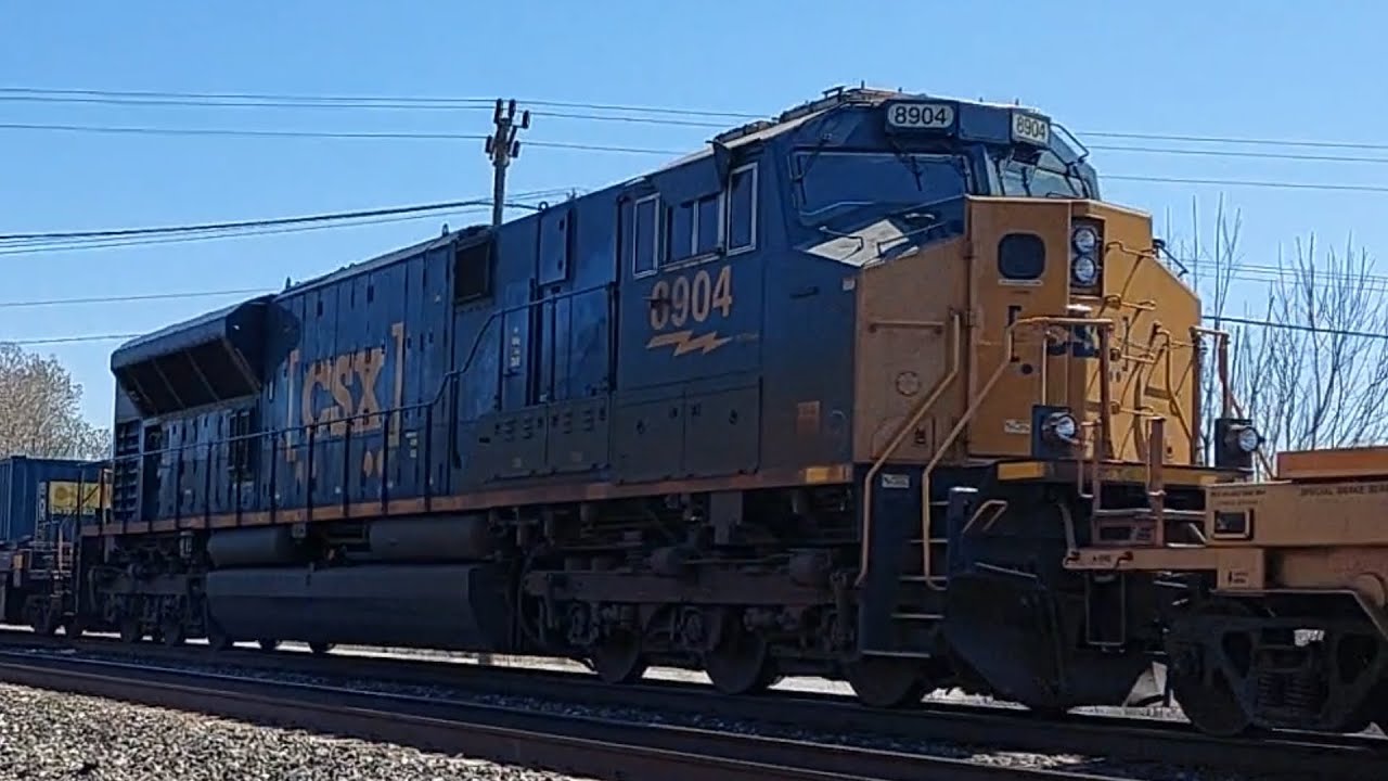 RARE! CSX SD70AH-T4 mid DPU on I162