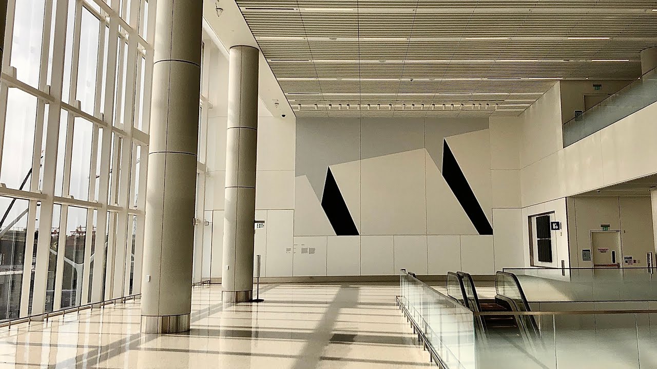 Airport Walking Tour Los Angeles International Airport (LAX)