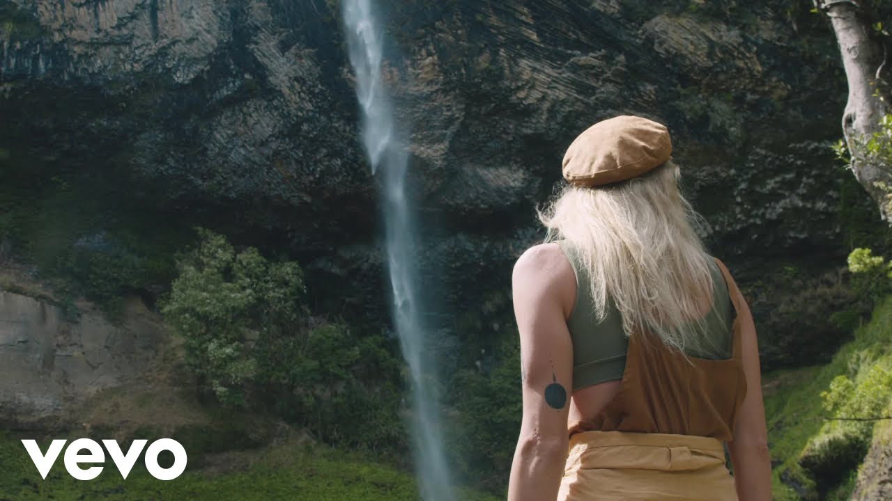 Lerá - Your Eyes (Official Music Video)