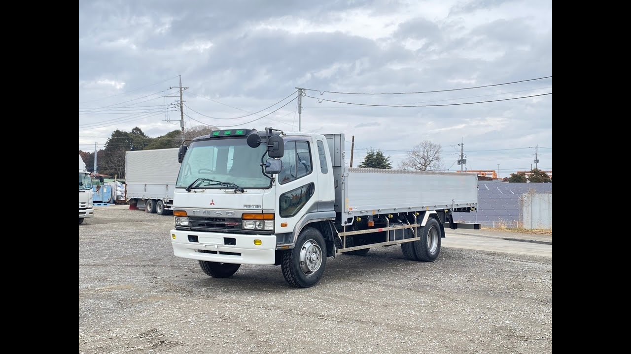 1993 Model, Fuso Fighter 8 studs Truck, 6D15 Engine !!