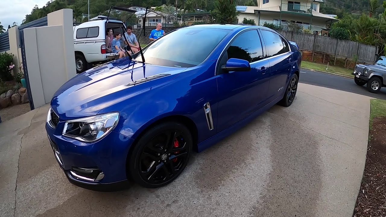 Holden Commodore VF2 SSV Redline W375 - washing, car care and my cheap car-cover