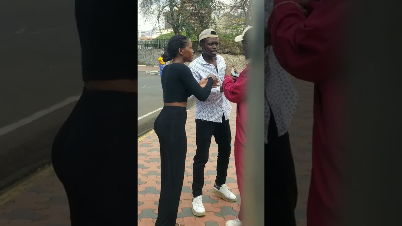 Money prank manzi amerukana hapa ,, 😅😅😅😅#prankst #kenyapranks #19trending #viraltiktok #comedykenya