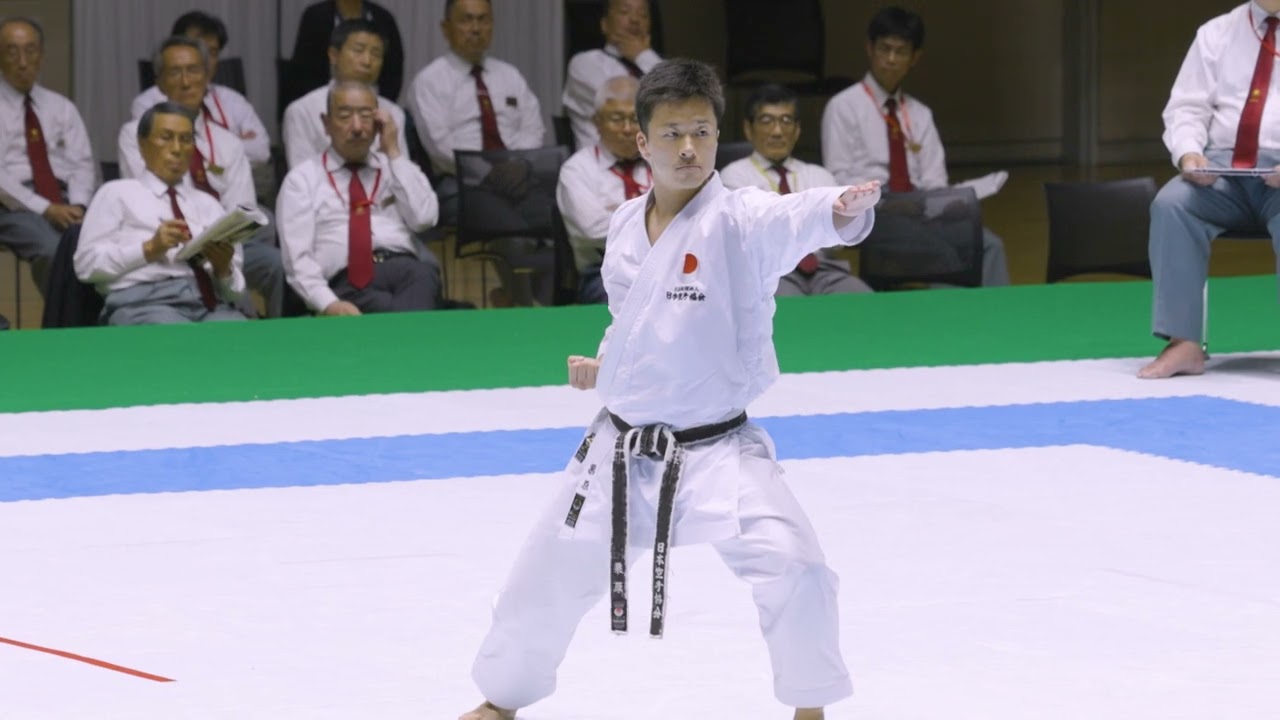 優勝 栗原 秀元選手 五十四歩小 第67回全国空手道選手権大会