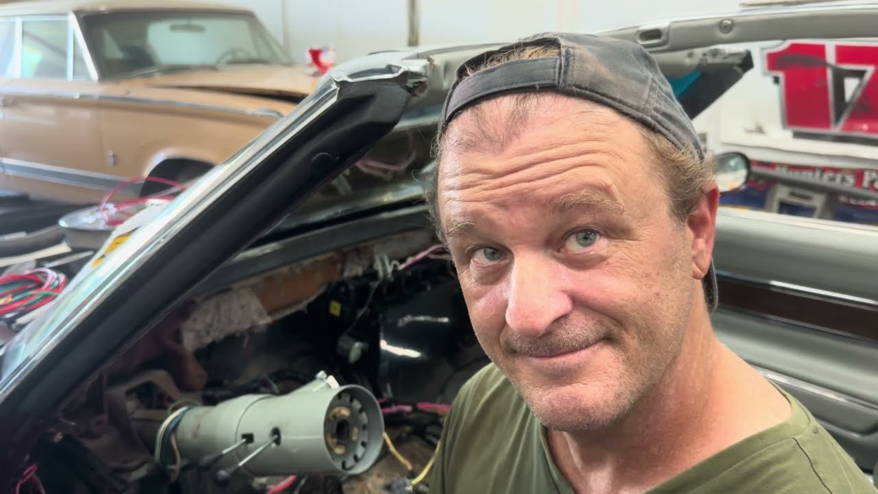 Maurice&rsquo;s 1975 Chevrolet Corvette - Tilt/Telescopic Steering Column Horn contact assembly.