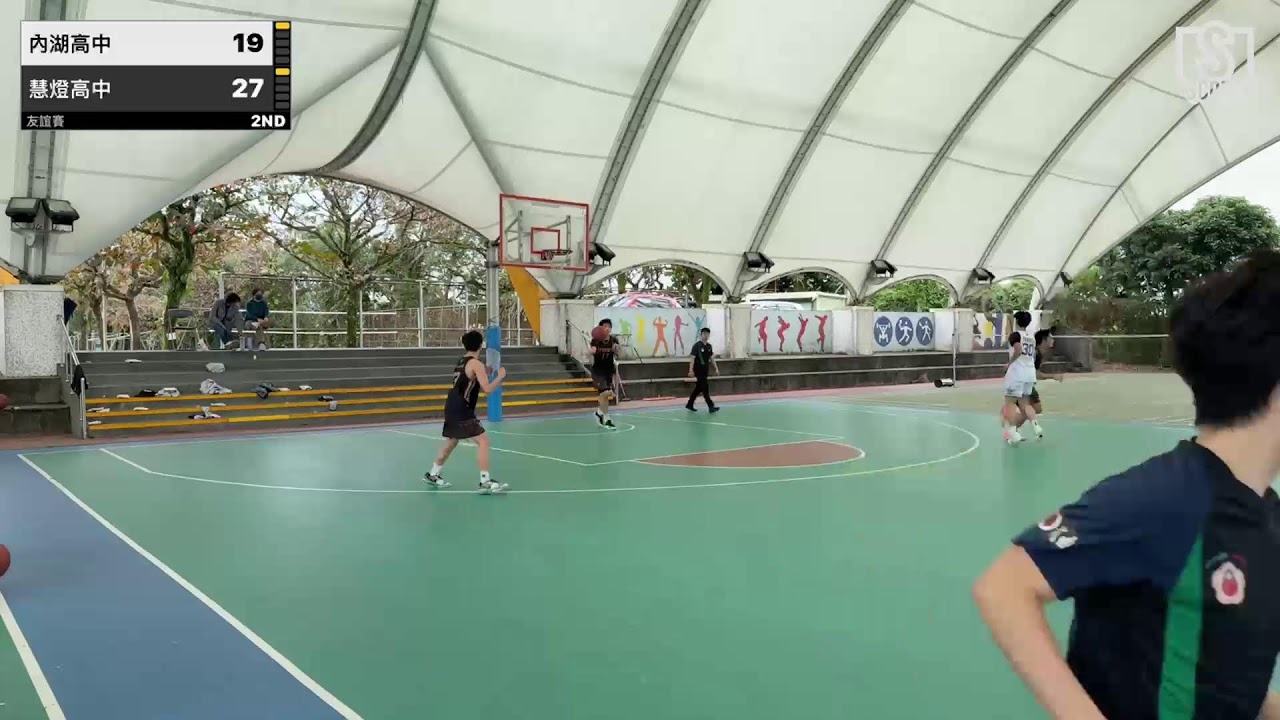 友誼賽 內湖高中 對 慧燈高中