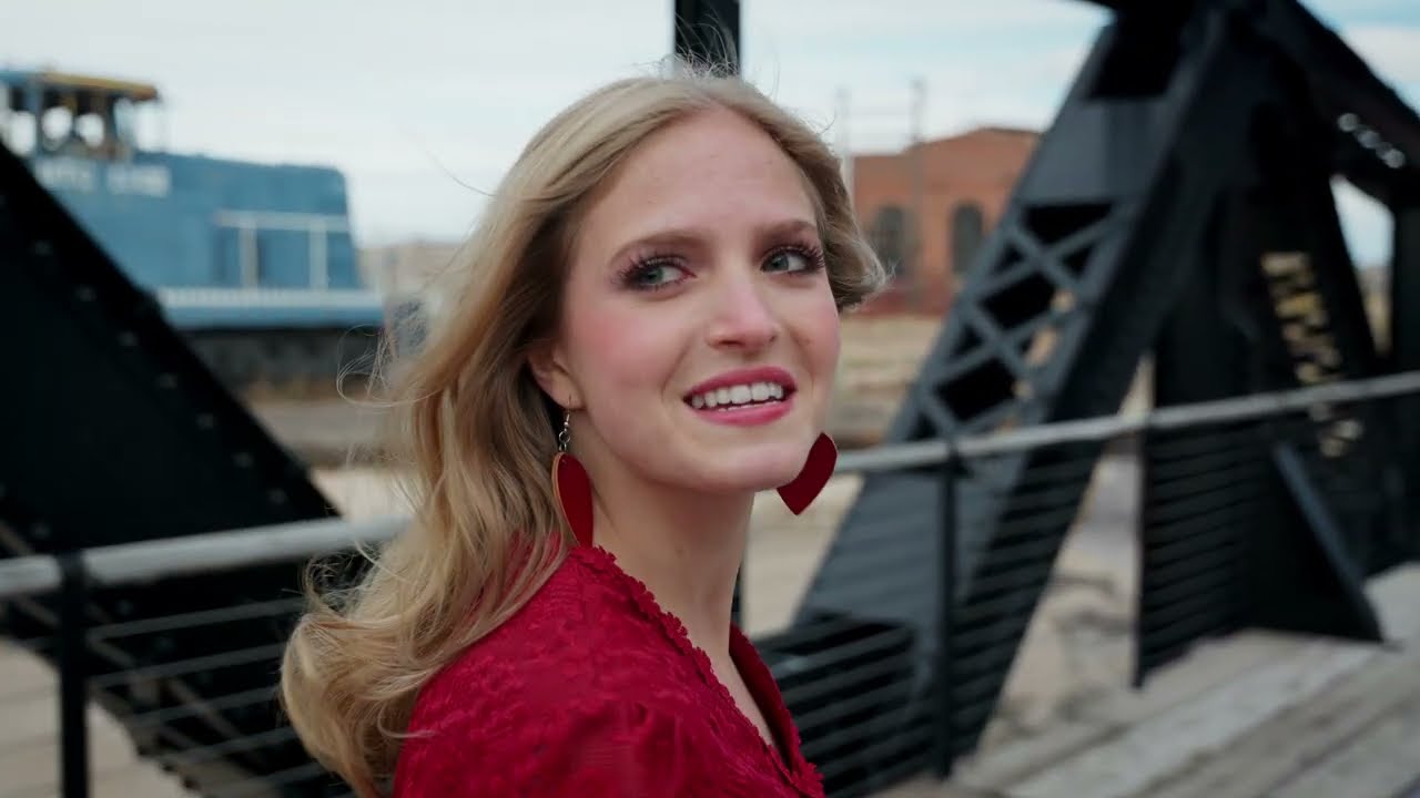 Evelyn Winn - Industrial Revolution (Official Music Video)