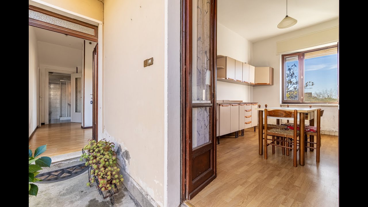Massazza, trilocale al piano terra