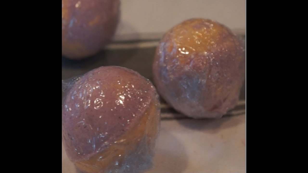 Making CBD Bath Bombs at Home