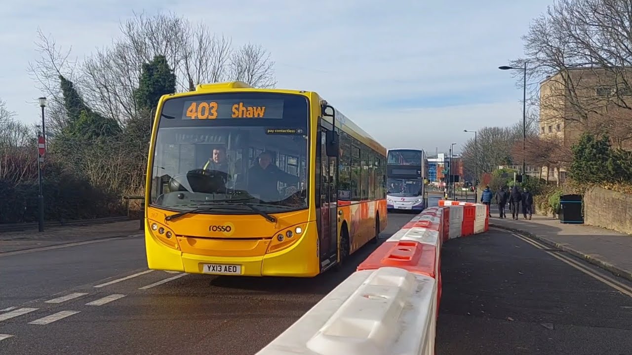 Buses in Oldham: 08/02/2023