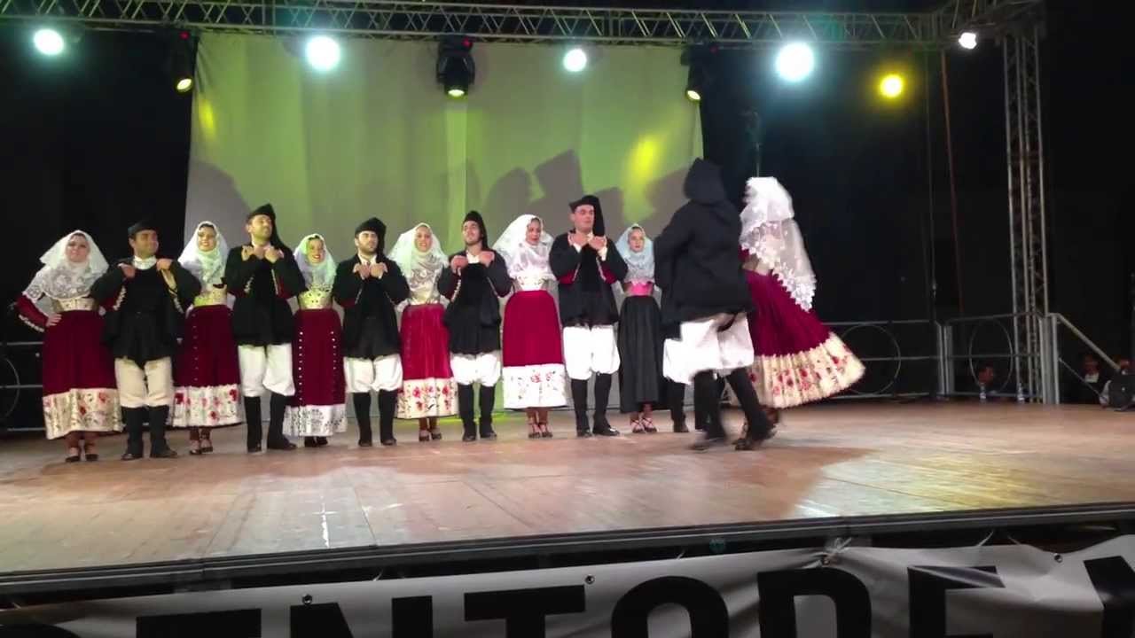 Gruppo su Tuffudesu Osilo- S'aggesa organetto C. Boeddu a Nuoro 2013 08 25 056