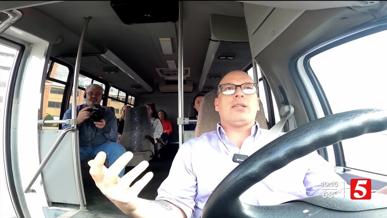 Students experience Nashville's Civil Rights history through immersive bus tour