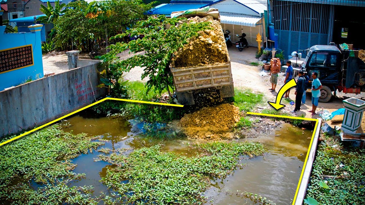 First Start a New Landfill Task! Delete Pond Using Dozer D21A Push Stone Into Water with 5Ton Truck