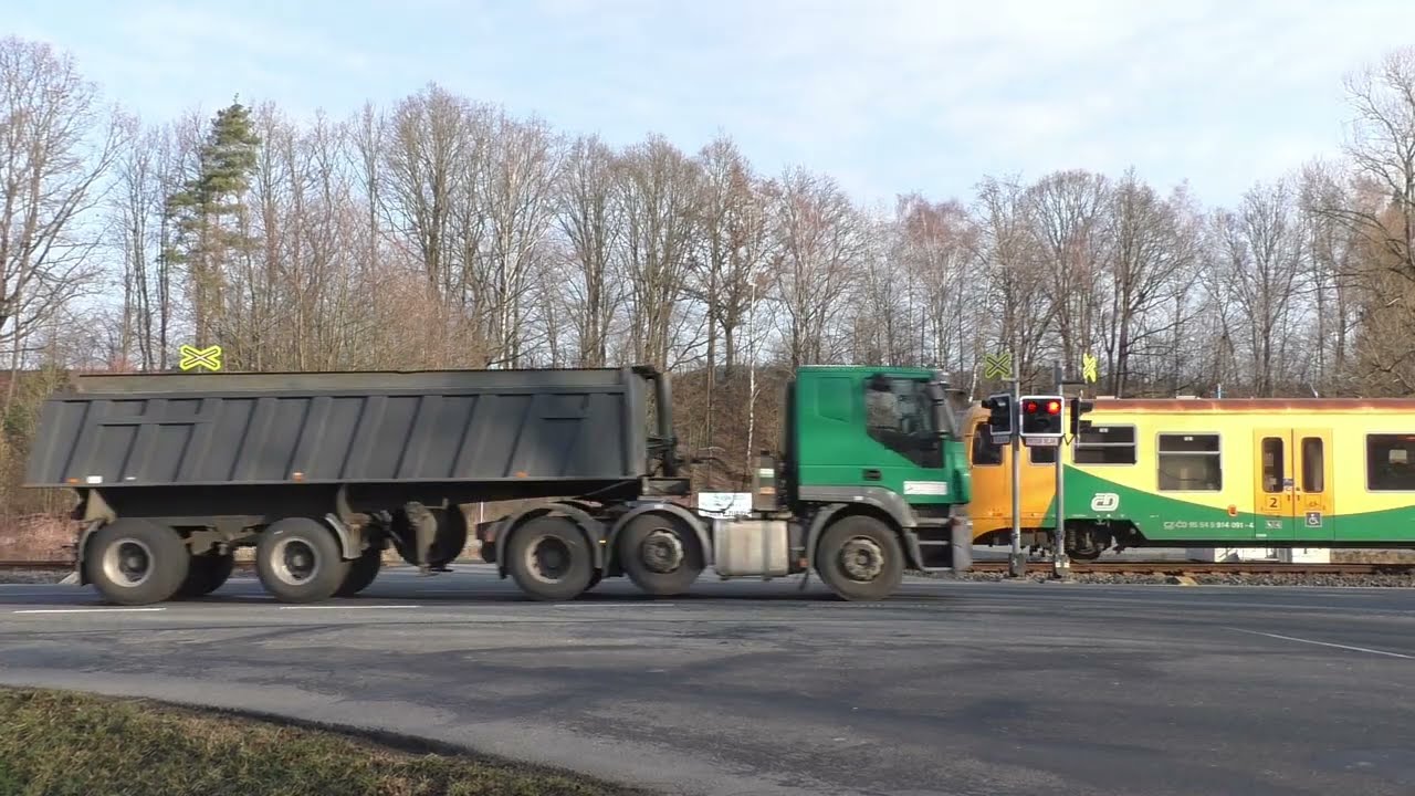Železniční přejezd Střítež nad Bečvou (CZ) - 1.3.2026 / Railroad crossing
