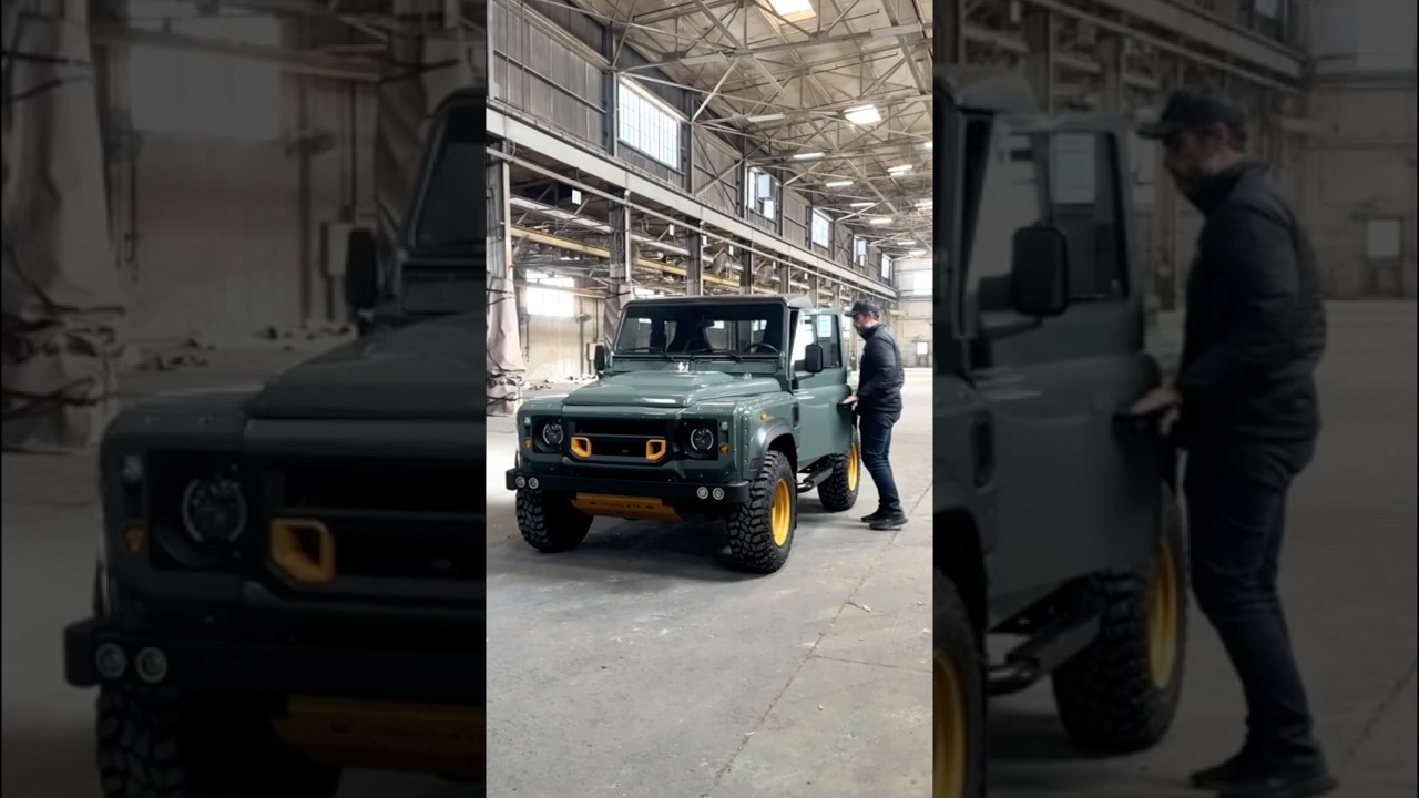 Custom Classic Land Rover Defender 90 by HIMALAYA in Charleston, SC 🇺🇸 #landrover #defender