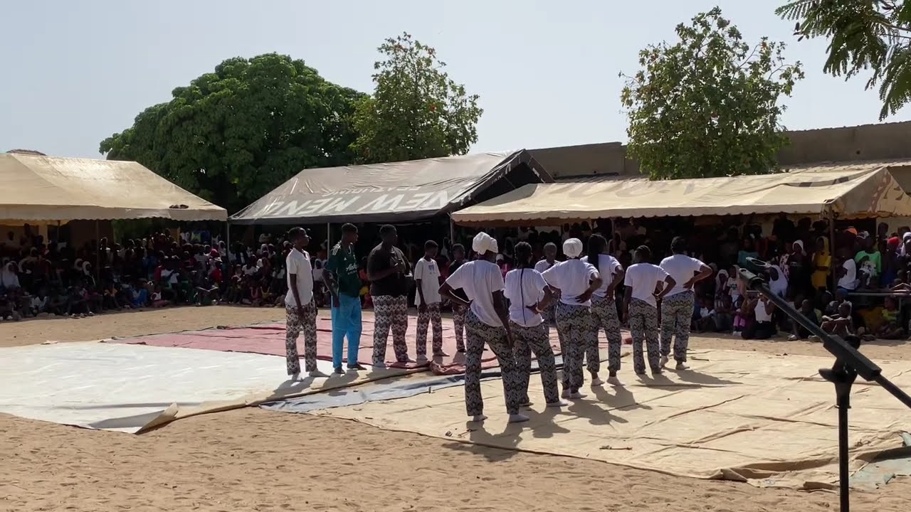 FOSCO CEM MBOUR SERERE 2024 : théâtre sur le thème des problèmes desfoyers
