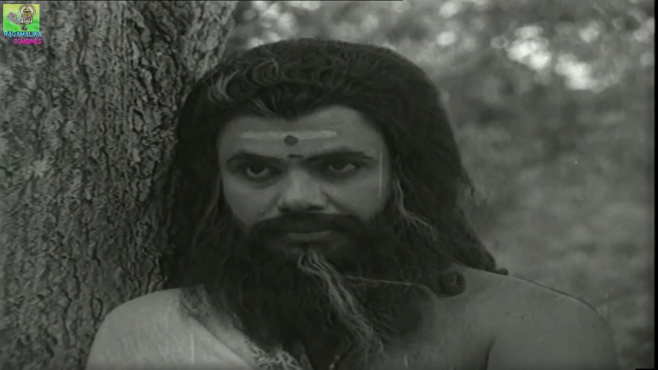 Poomanam Poothulanje - Video Song from Jayan Superhit Movie Etho Oru Swapnam