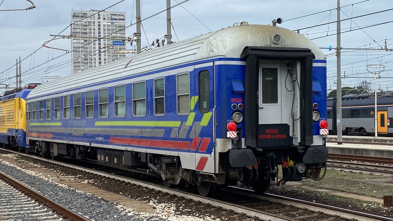 LA CARROZZA ITALCERTIFER DI RFI NELLA NUOVA LIVREA…